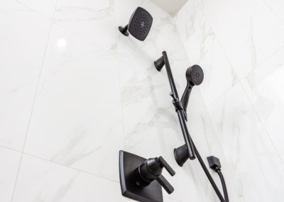 6633 Crantini_Turnberry_8-22, Shower